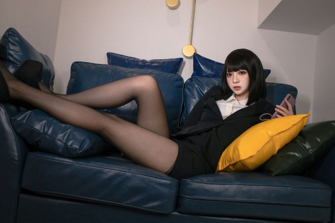日本无遮挡吸乳呻吟视频